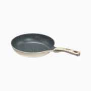 Non-Stick Frying Pan With Whitford Coating 01 2755b95f-ac7d-4b7c-b142-c57b9263feb8